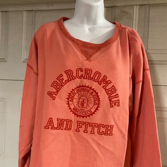 Abercrombie & Fitch sweatshirt - Picture 1 of 3